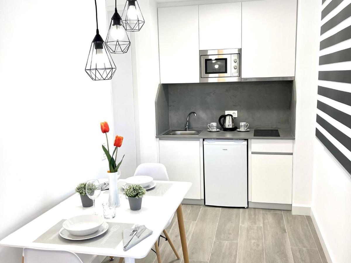 Apartbeach Novelty 3º Frente Playa Y Gran Terraza 살루 외부 사진