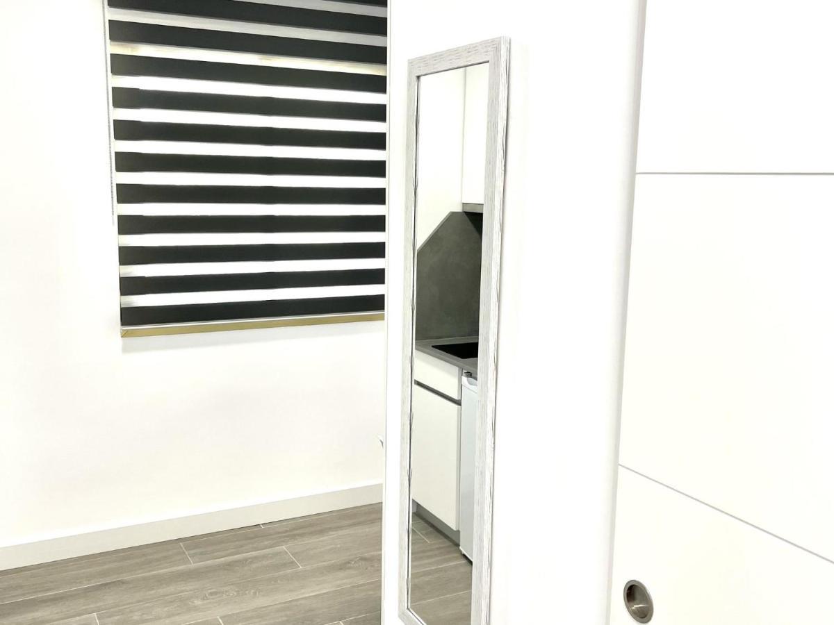 Apartbeach Novelty 3º Frente Playa Y Gran Terraza 살루 외부 사진
