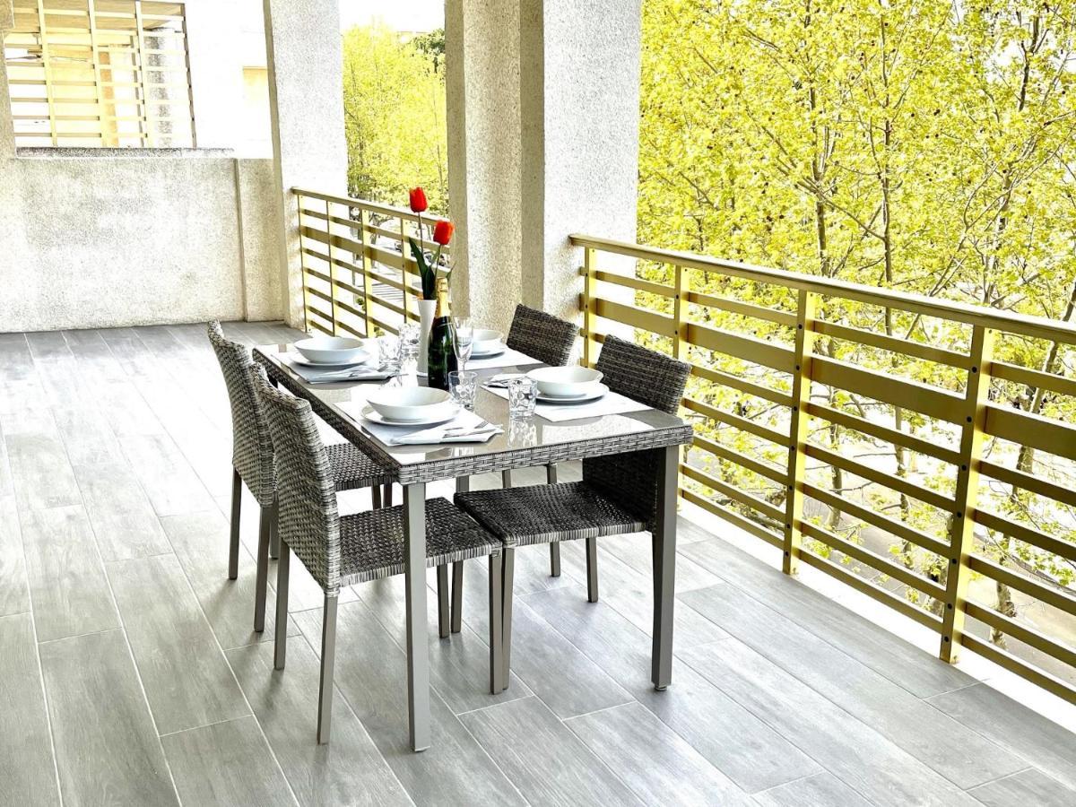 Apartbeach Novelty 3º Frente Playa Y Gran Terraza 살루 외부 사진