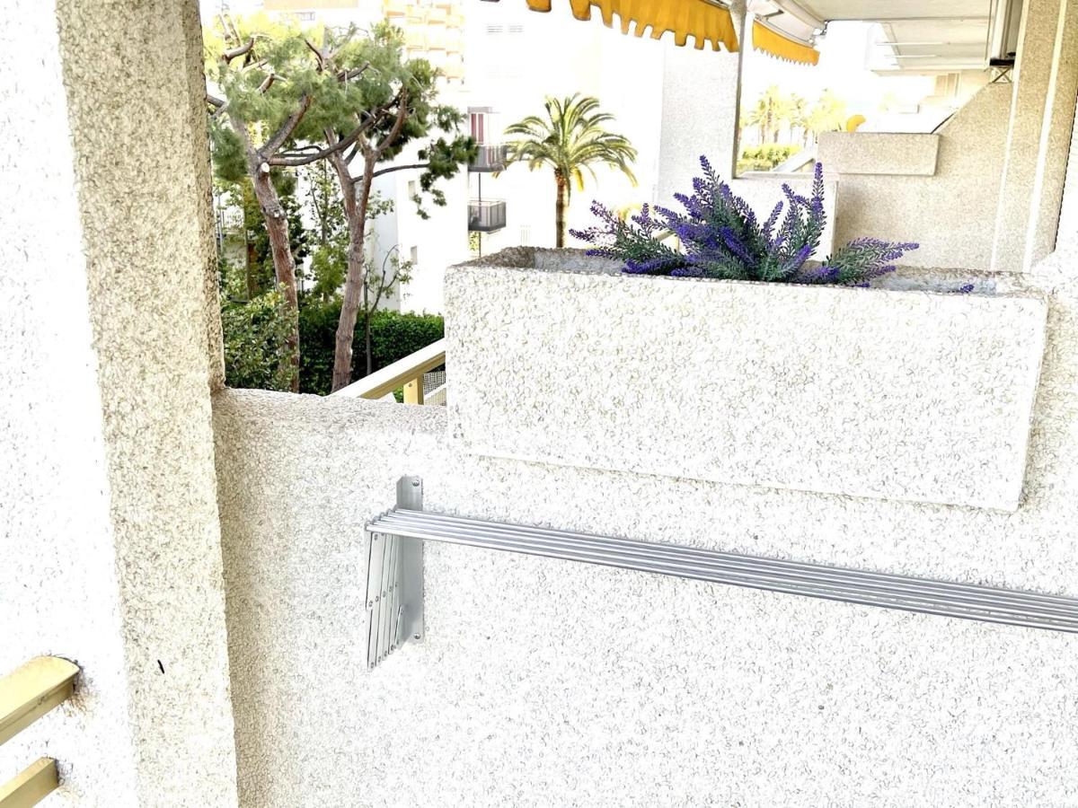 Apartbeach Novelty 3º Frente Playa Y Gran Terraza 살루 외부 사진
