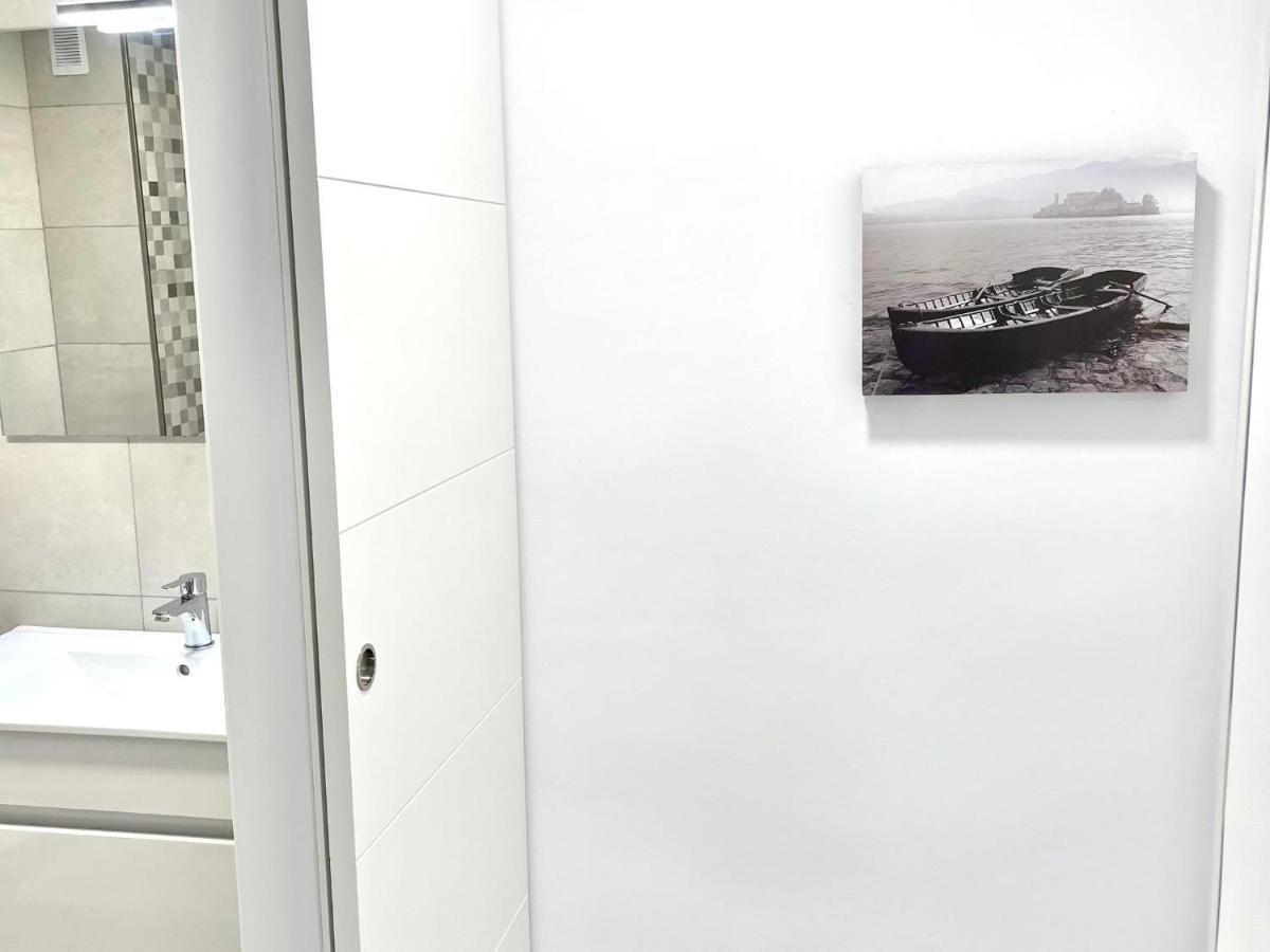 Apartbeach Novelty 3º Frente Playa Y Gran Terraza 살루 외부 사진